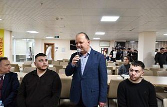 Kastamonu Valisi Dallı iftarda üniversite öğrencileriyle bir araya geldi