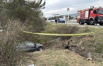 Kastamonu'da menfeze devrilen otomobildeki 1 kişi öldü, 4 kişi yaralandı