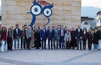 Milletvekili Şahin ve Rektör Kırışık öğrencilerle buluştu