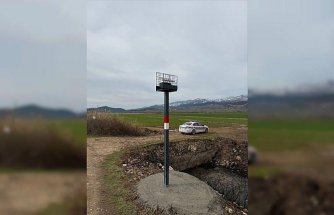 Niksar'da kazaların meydana geldiği yola flaşörlü uyarı lambası konuldu