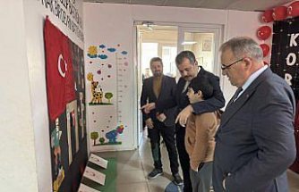 Özel gereksinimli öğrencilerden İstiklal Marşı'nın kabulünün yıl dönümü programı