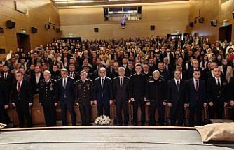 Sakarya ve çevre illerde Çanakkale Deniz Zaferi'nin 111. yılı dolayısıyla törenler düzenlendi