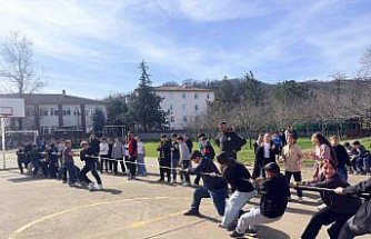 Salıpazarı ilçesinde ilkokullarda fiziksel etkinlikler ve geleneksel çocuk oyunları şenlikleri başladı