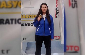 Samsunlu sporcu Eylül Beren Kuşulu atıcılıkta Türkiye üçüncüsü oldu