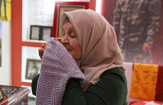 Şehit annesi oğlunun anısını odasında yaşatıyor