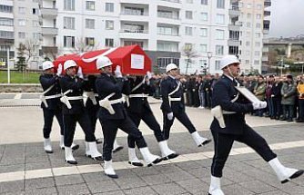 Trabzon'da kalp krizi geçiren polis memuru hayatını kaybetti