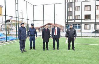 Yakakent'te spor yatırımları yerinde incelendi