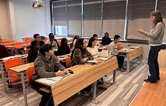 Zonguldak'ta yabancı öğrenciler ülkelerindeki çatışmalar nedeniyle bayramı buruk karşılıyor