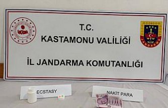 Kastamonu'da uyuşturucu operasyonunda 3 kişi tutuklandı