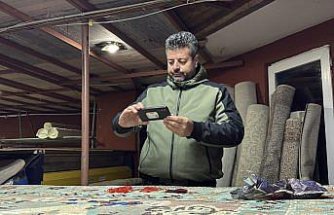 Zonguldak'ta halıdan çıkan altınlar sahibine ulaştırıldı