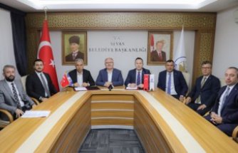 SİVAS - Yenilenebilir enerji üretecek firmalara belediyeden destek