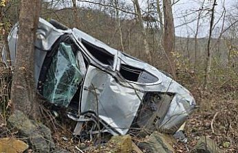 Samsun'da devrilen otomobildeki 1 kişi öldü, 1 kişi yaralandı