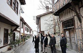 Vezirköprü'de Kulebaşı Caddesi baskı betonla yenileniyor