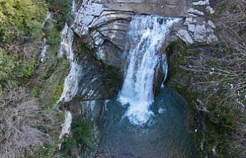 Gölalan Şelalesi kışın da ziyaretçi ağırlıyor