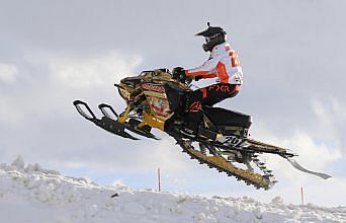 Dünya Kar Motosikleti Şampiyonası'nın SNX Türkiye etabı, final yarışlarıyla sona erdi