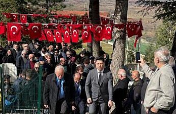 Şampiyon güreşçi Hüseyin Akbaş, vefatının 37. yılında Tokat'taki kabri başında anıldı