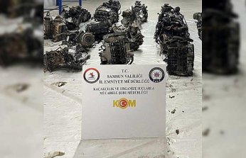 Samsun'da 13 gümrük kaçağı otomobil motoru ele geçirildi