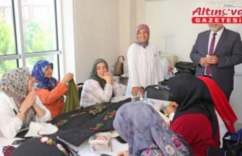 Canik'te kadınlara yönelik mesleki eğitim ile seminer ve konferanslar sürüyor