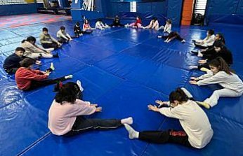 Salıpazarı'nda çocuklara cimnastik ve hareket eğitimi verildi