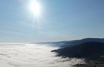Yakakent'te Karadeniz'in üzerini kaplayan sis dronela görüntülendi
