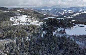 Alaçam'da karla kaplı Kızlan Yaylası dronla görüntülendi