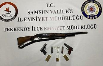 Tekkeköy'de bir evde 3 ruhsatsız silah ele geçirildi