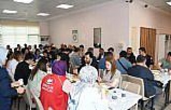 Alaçam'da üniversiteli gençler şehit yakınlarıyla kahvaltıda buluştu