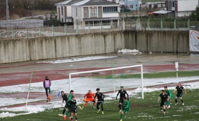 Çarşambaspor-Şile Yıldızspor maçı berabere bitti