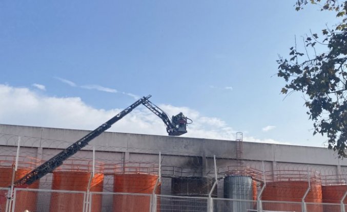 Samsun'da limanda atık yağ tankında patlama sonrası çıkan yangın söndürüldü
