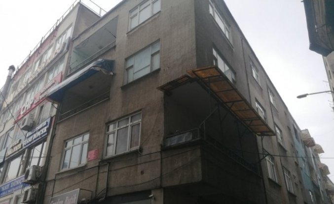 Çarşamba'da bir binada yıkılma tehlikesi nedeniyle tedbir alındı