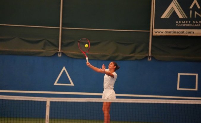 Okul Sporları Yıldızlar Tenis Türkiye Final müsabakaları Düzce'de sürüyor