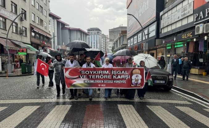 Rize'de sağlık çalışanları “sessiz yürüyüş“le İsrail'i protesto etti