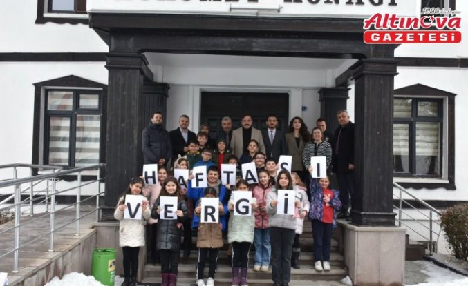 Devrekani'de öğrencilerden Vergi Haftası ziyareti