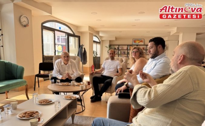 CHP'li Özkoç, Bolu'da gazetecilerle buluştu