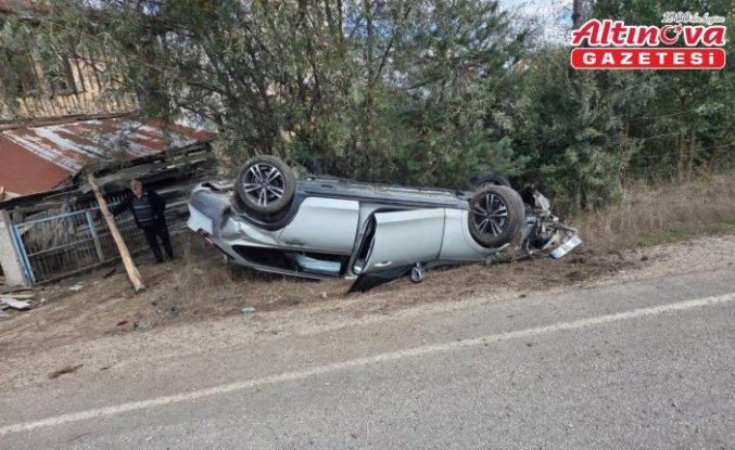 Karabük'te devrilen otomobildeki 2 kişi yaralandı