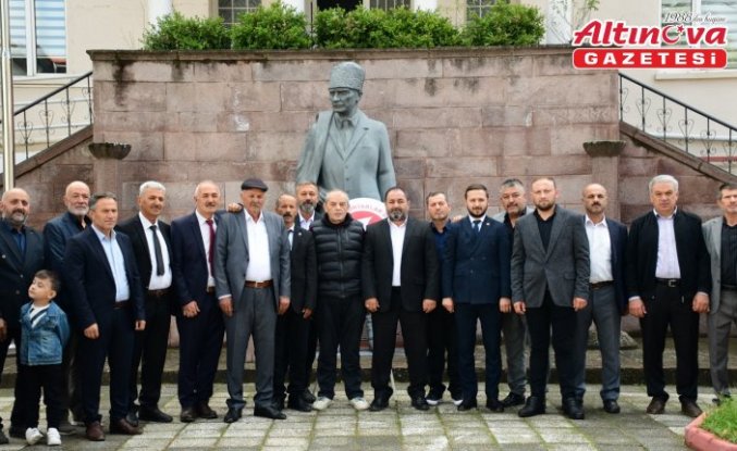 Ladik'te Muhtarla Günü kutlandı