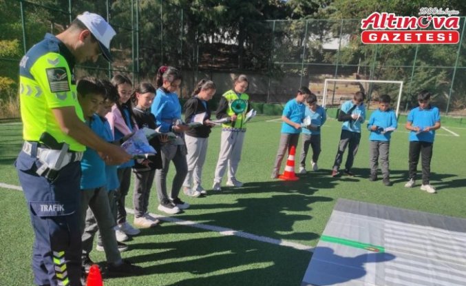 Merzifon’da öğrencilere trafik eğitimi verildi