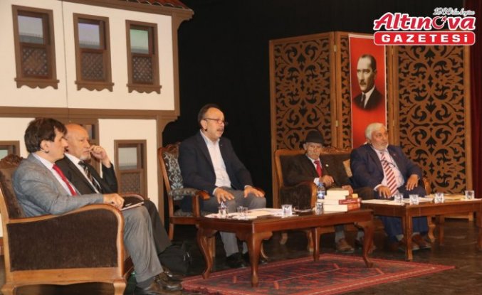 Akçaabat'ta söyleşi gerçekleştirildi