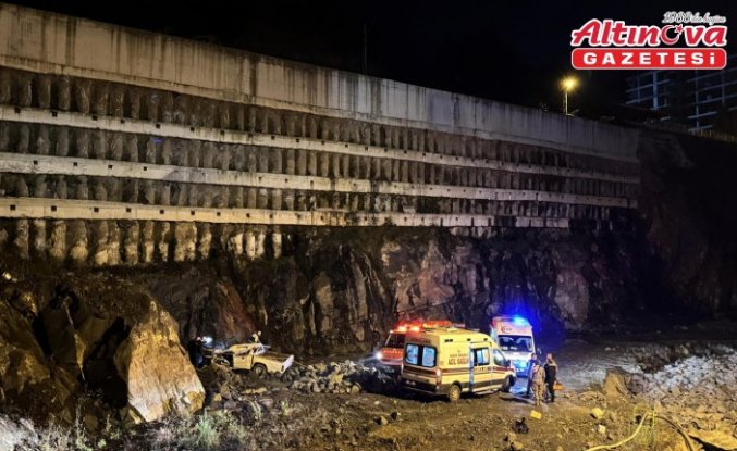Rize'de bariyere çarpıp boşluğa düşen kamyonetin sürücüsü öldü