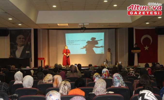 Tosya'da Öğretmenler Günü kutlandı