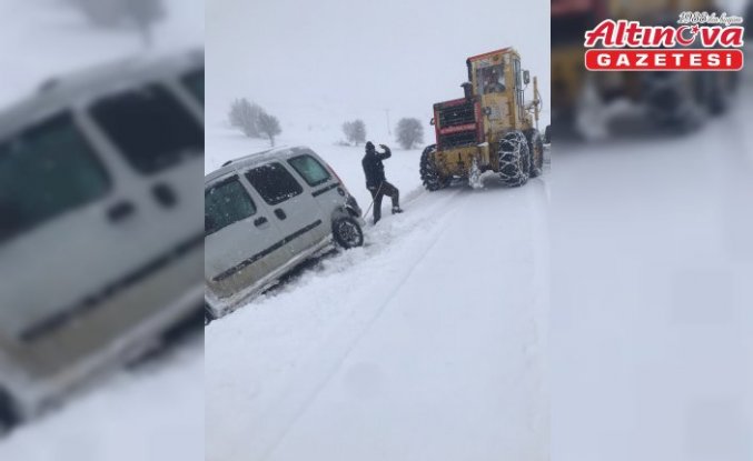 Artova'da kar yağışı etkili oldu