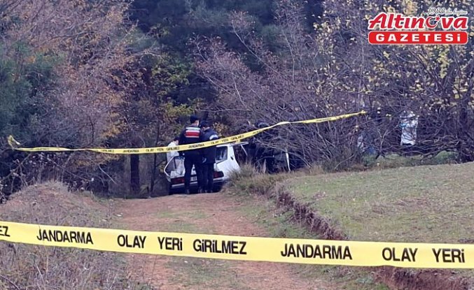 Bafra'da boşanmış çift otomobil içinde ölü bulundu