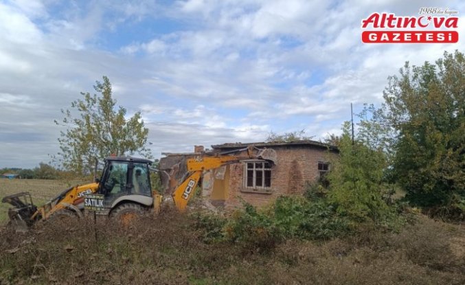 Bafra'da 2020 yılından bu yana 64 metruk yapı yıkıldı