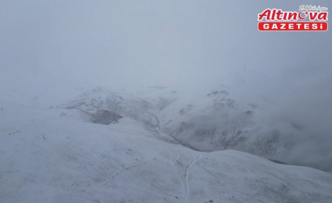 Bayburt'ta soğuk hava ve sis etkili oldu