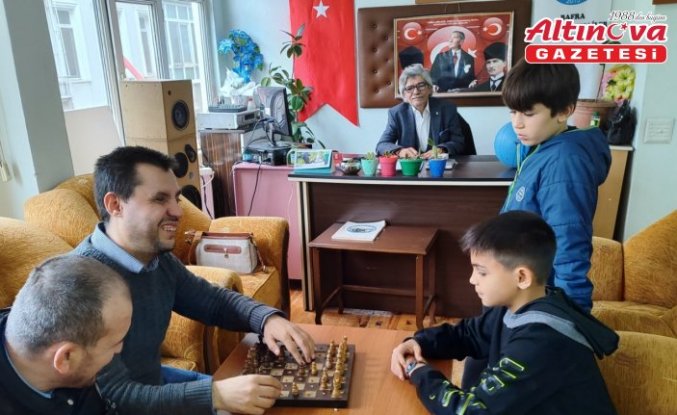 Borsa İstanbul YBO öğrencilerinden Bafra Görme Engelliler Derneğine ziyaret