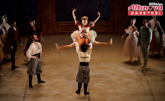 Çaykovski'nin 134 yıllık ölümsüz eseri “Fındıkkıran“ balesi prömiyere hazır