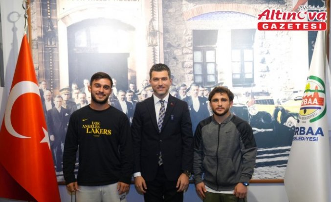 Erbaa Belediye Başkanı Karagöl milli güreşçileri ağırladı