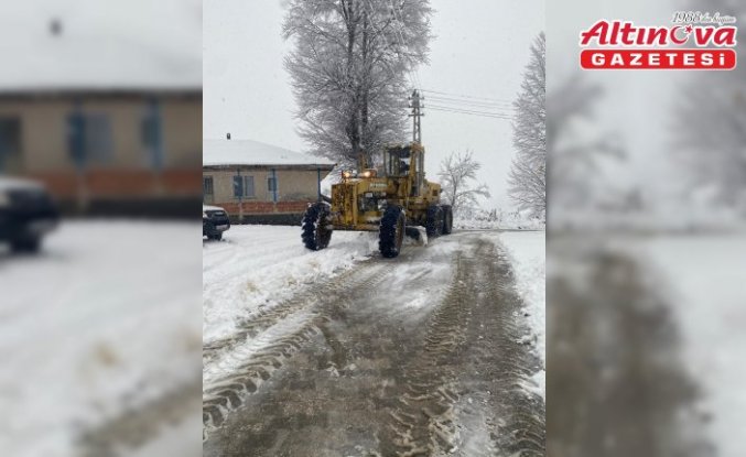 Erbaa'da karla mücadele çalışması yapıldı