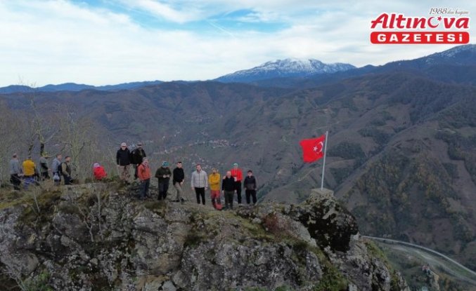 Güce'de şehitlere vefa yürüyüşü düzenlendi