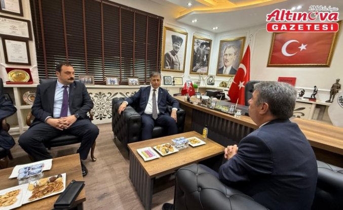 İzmir Büyükşehir Belediye Başkanı Tugay, Zonguldak'ta ziyaretlerde bulundu